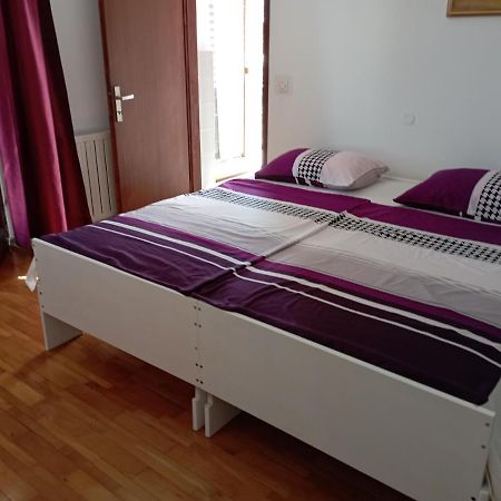 Apartment Mare 1 Novigrad  Екстер'єр фото