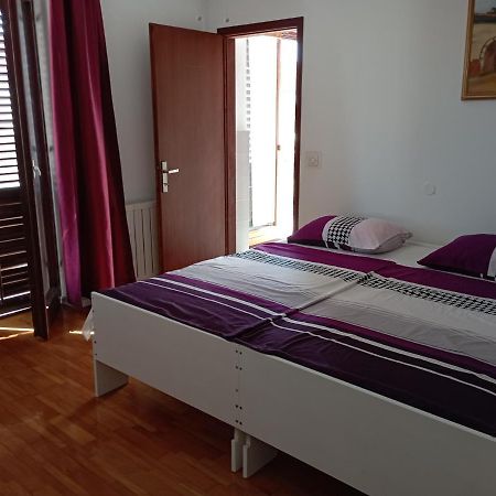 Apartment Mare 1 Novigrad  Екстер'єр фото