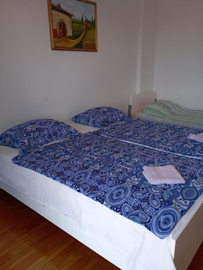Apartment Mare 1 Novigrad  Екстер'єр фото