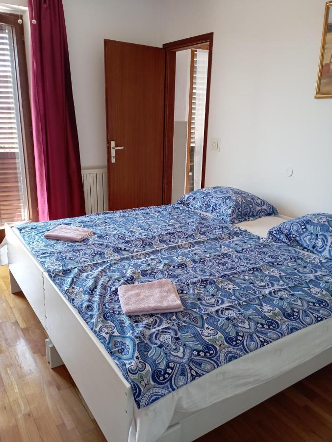 Apartment Mare 1 Novigrad  Екстер'єр фото
